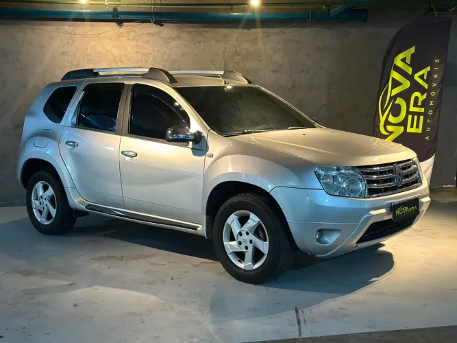 Renault Duster Dynamique 2.0 Hi-flex 16V Aut. 2014