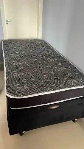 Cama de solteiro baú + colchão com molas