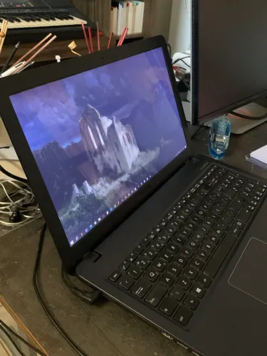 Notebook ASUS X543U intel core I5 e 4GB de ram