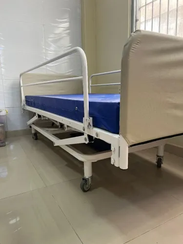 Cama Hospitalar 3 manivelas + colchão Ortobom