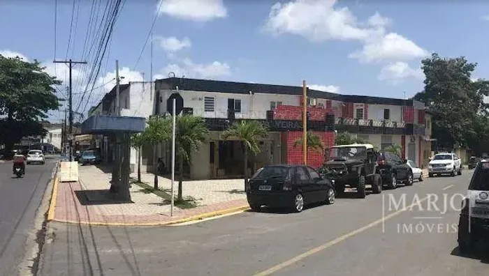 Loja na Galeria das Palmeiras - Tabuleiro dos Martins