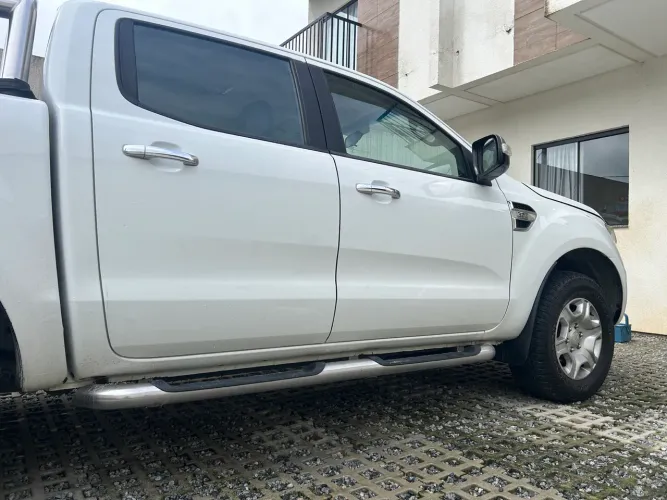 Estribo original Ford Ranger inox
