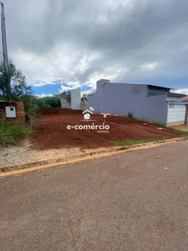  Lote a VENDA já com terraplenagem pronta!