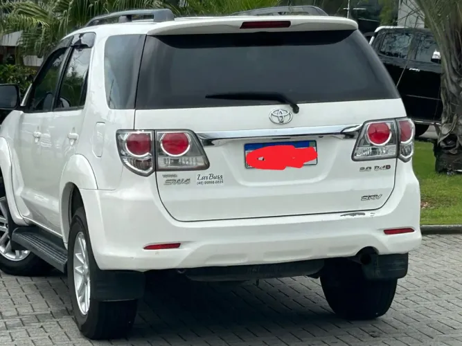 SW4 2013 7 lugares filé 