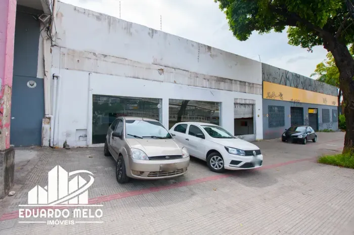 Galpão e área descoberta. Área total de 1200 metros quadrados em Silveira - Belo Horizonte