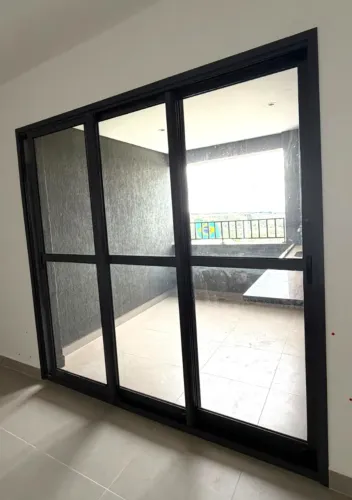 Bancadas de Granito, Esquadria (Porta) Preta e Tanque Deca (100% Novos)