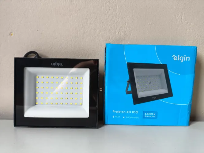 Refletor LED 100W A Prova D'água