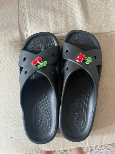 Crocs preta feminina 