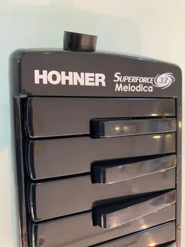 ESCALETA HOHNER MELÓDICA 37 Black Piano