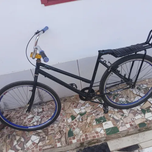 Vende-se bicicleta 