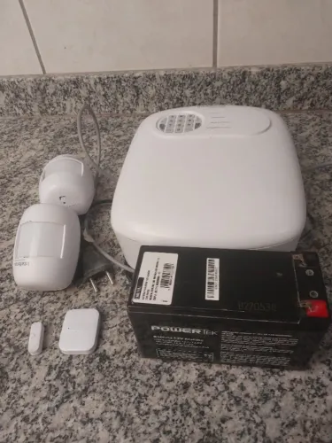 Central de Alarme Intelbras ANM 24 NET com 3 sensores e bateria,