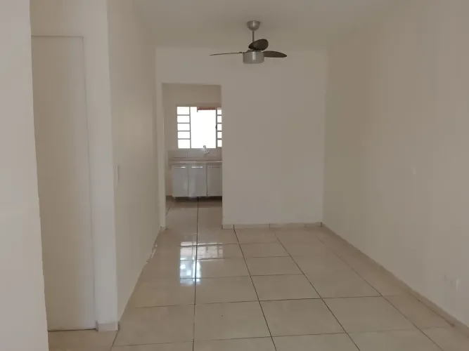 Vendo casa condomínio Botânico 
