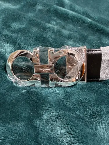 Cinto Salvatore Ferragamo novo tamanho 120cm