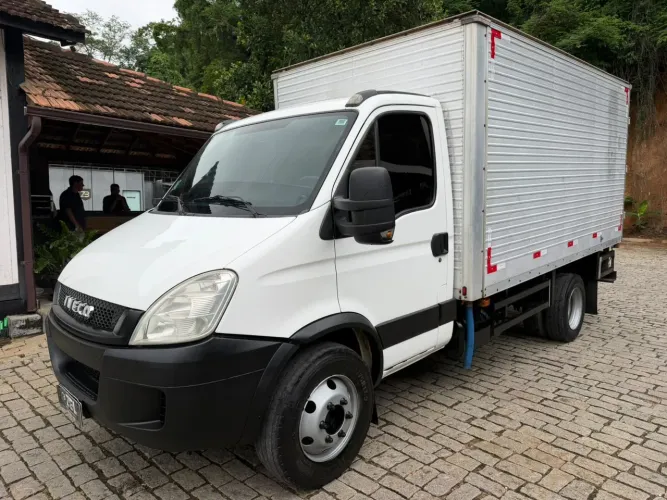 IVECO/DAILY 70C16 HD CS BAÚ TÉRMICO REPASSE