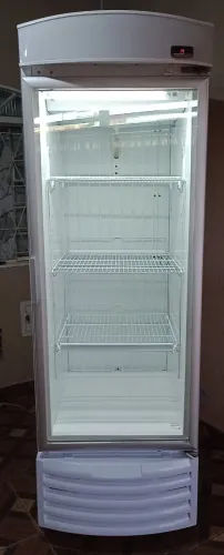 Freezer Expositor Vertical P/ Congelados (-27 graus) - Metalfrio