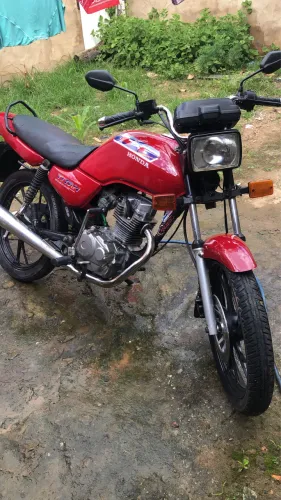 Vendo Moto de procedência