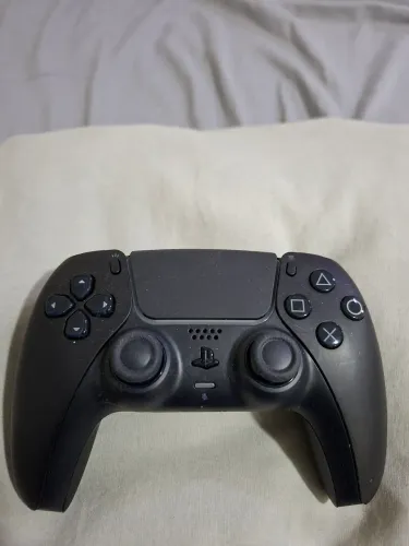 VENDO CONTROLE DE PS5, POUCAS VEZES USADO. 