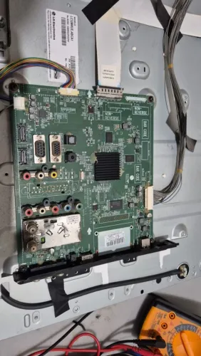 Vendas de Placas para TV varias Marcas e auto Falantes Diversos.