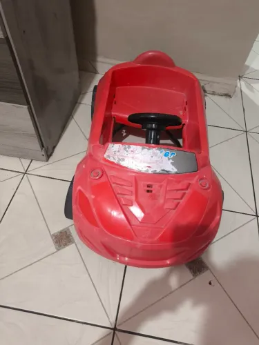 Carrinho  com pedal e Caminhão de Brinquedo