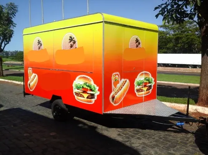 Trailer lanches food