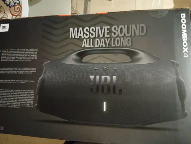 Vendo caixa da bom box 4 modelo novo caixa zero lacrada 