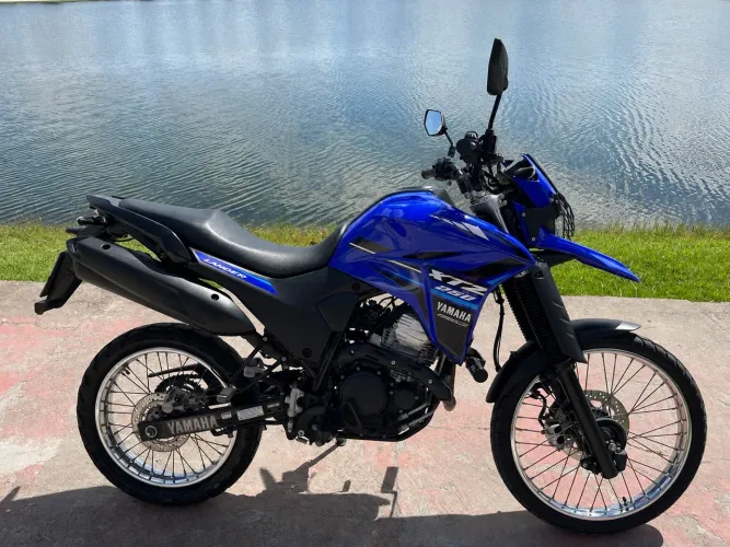 Yamaha XTZ 250 Lander Azul Seminova