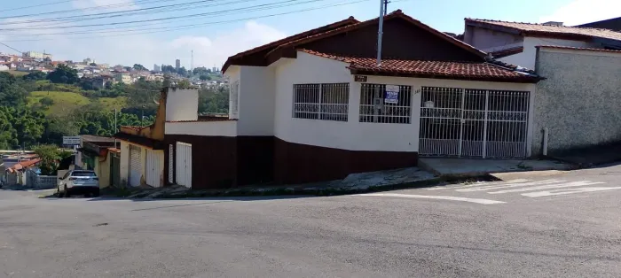 Ótima casa no santana