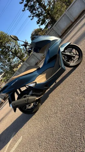 PCX 160 DLX - LINDA
