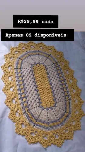 02 Tapetes de crochê