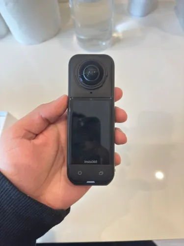 CAMERA INSTA 360° x4