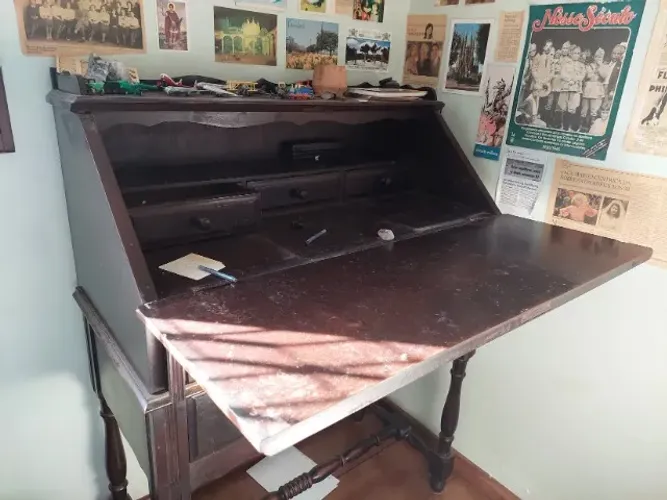 Móvel escrivaninha antiga estilo bureau