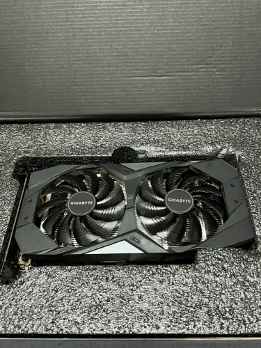 GTX 1660 Ti 6GB Gigabyte OC Completa (Na Caixa + Bem Cuidada)
