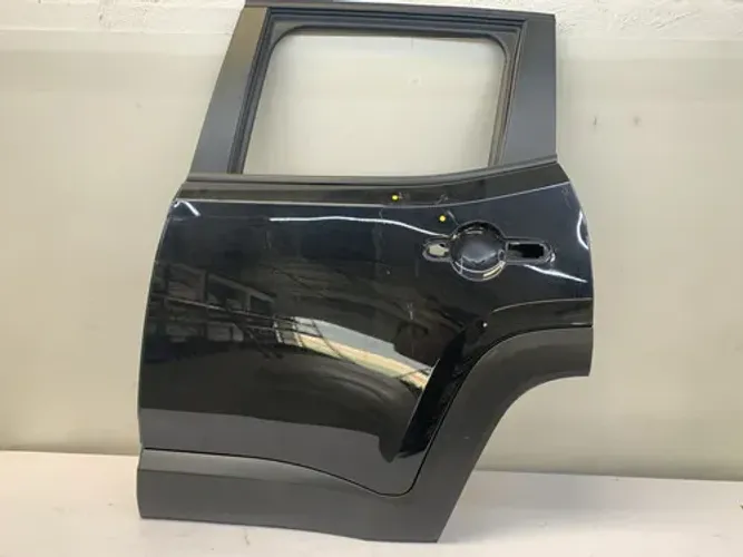Porta Traseira Esquerda Jeep Renegade 2018 2021 Detalhe Traseira Esquerdo Preto