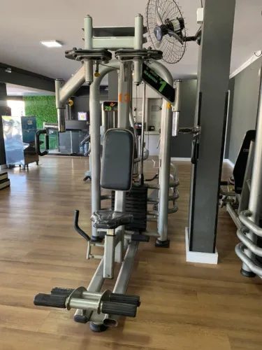 Máquina Crucifixo - Flex Equipment