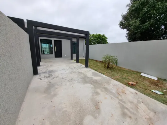 Linda residência com 03 quartos (suíte) e amplo lote no SAN marino !!