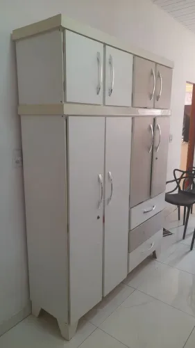 Guarda roupa madeira compensado portas gavetas cabideiro prateleira resistência dura