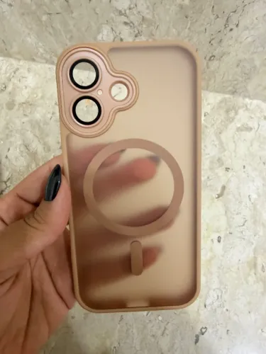 Capinha IPhone 17 transparente cor terra