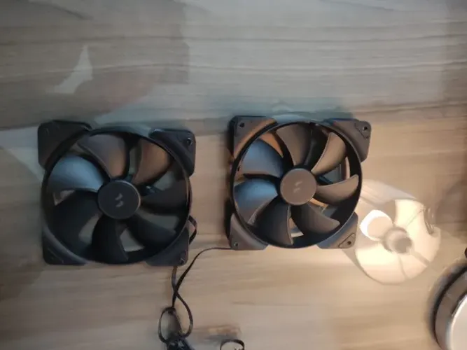 Cooler Fractal Design Aspect 14 PWM 140MM + silverstone air slimmer 120MM