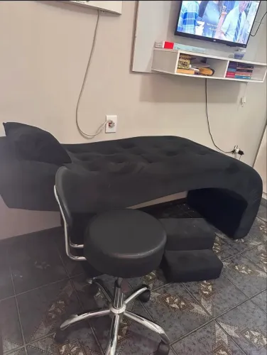 Vendo maca estética com cadeira e escada