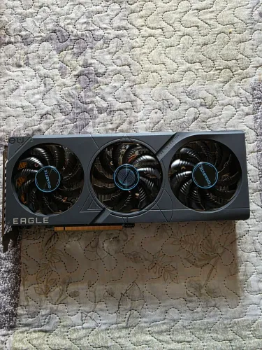 Placa de Vídeo RTX 4060 Ti 8GB Gigabyte Eagle