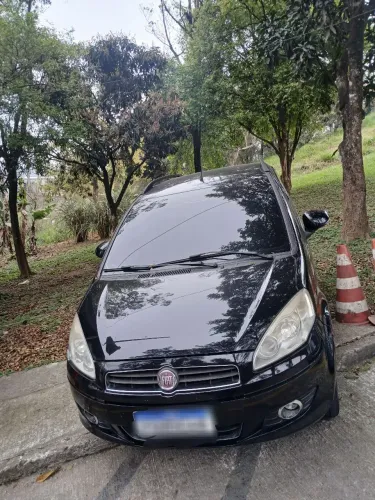 Fiat Idea Attractive 1.4 Fire Flex 8V 5P 2013