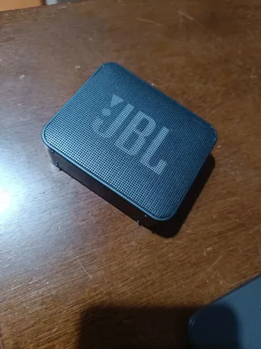 JBL Go Essential 