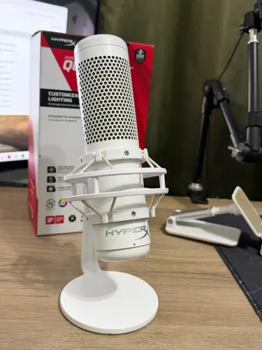 Microfone Quadcast S - Branco
