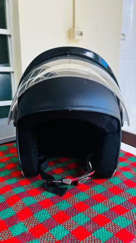 Capacete usado