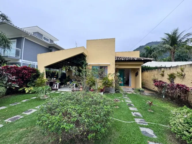 Casa com 3 dormitórios à venda, 123 m² - São José do Imbassaí - Maricá/RJ