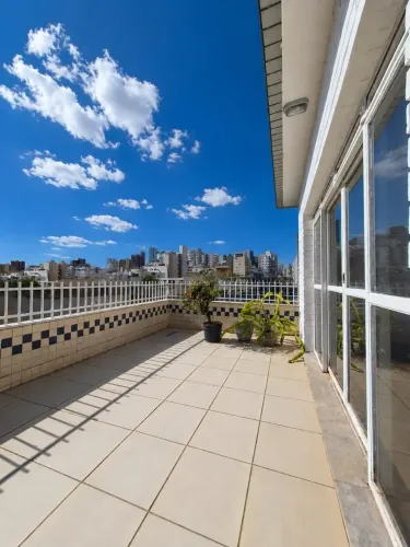 Imóvel para aluguel e venda possui 170 metros quadrados com 3 quartos