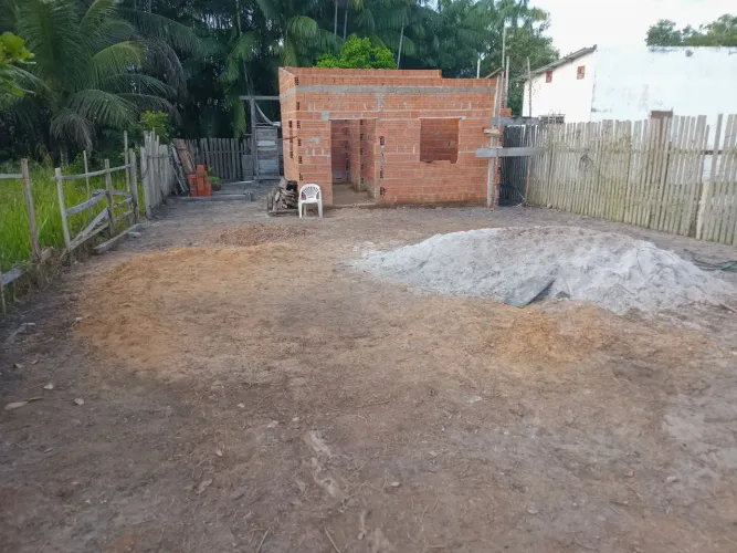 Terreno com casa em construção em lindoia AM 010