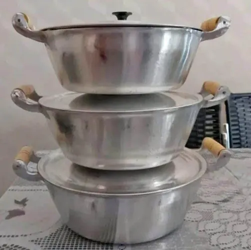 Kit de 3 panela alumínio batido na promoção