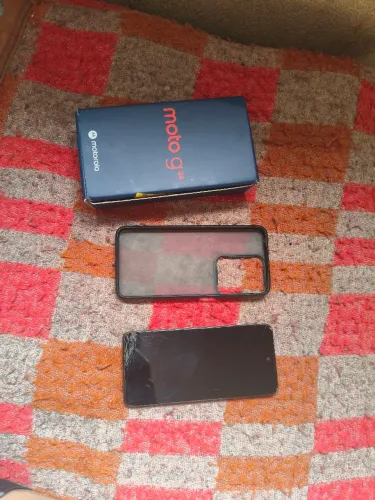 Moto g 24 256 GB de memória e 8 de ram( olhar descrição)