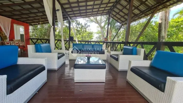Casa pousada, grande opção de investimento em um lugar incrível!